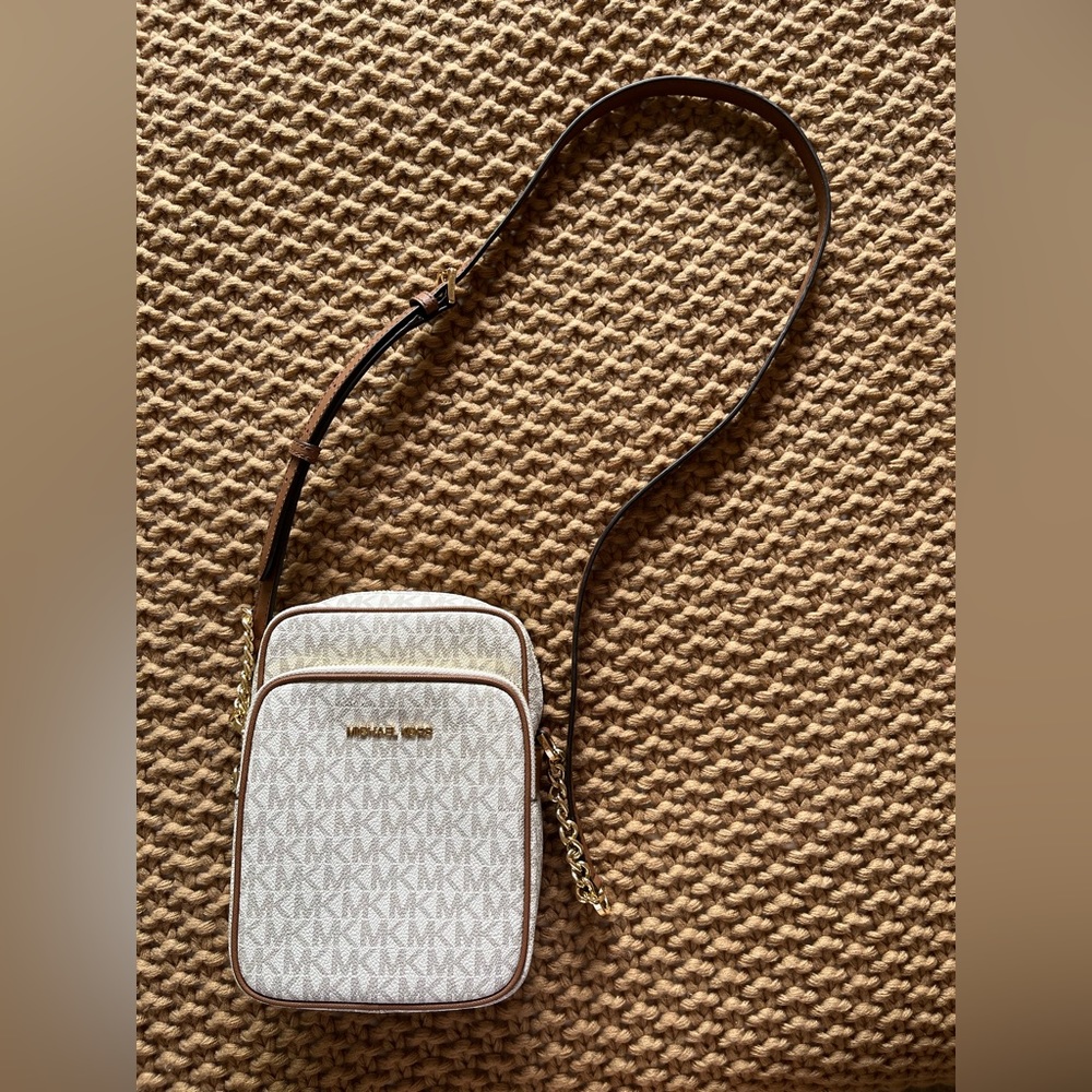 Michael Kors Jet Set Travel bag